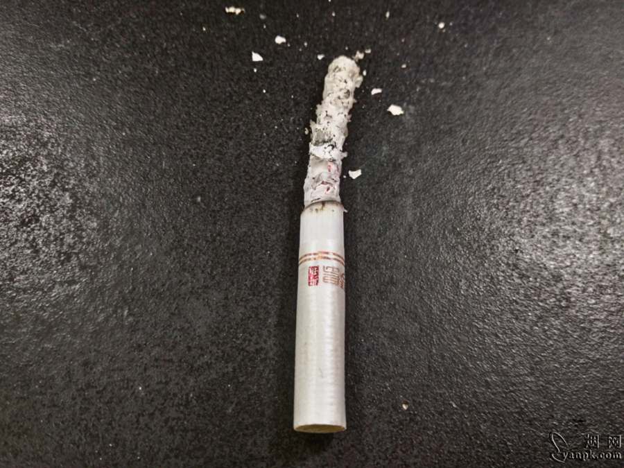 【横琴岛·典雅】澳门香烟 一次即丢的烟