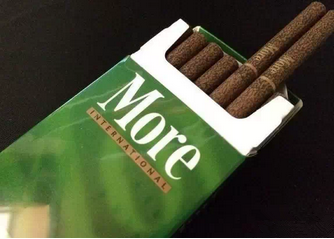 20世纪90年代初,国内烟市十分匮乏,女士香烟大概只有摩尔,而且还要到