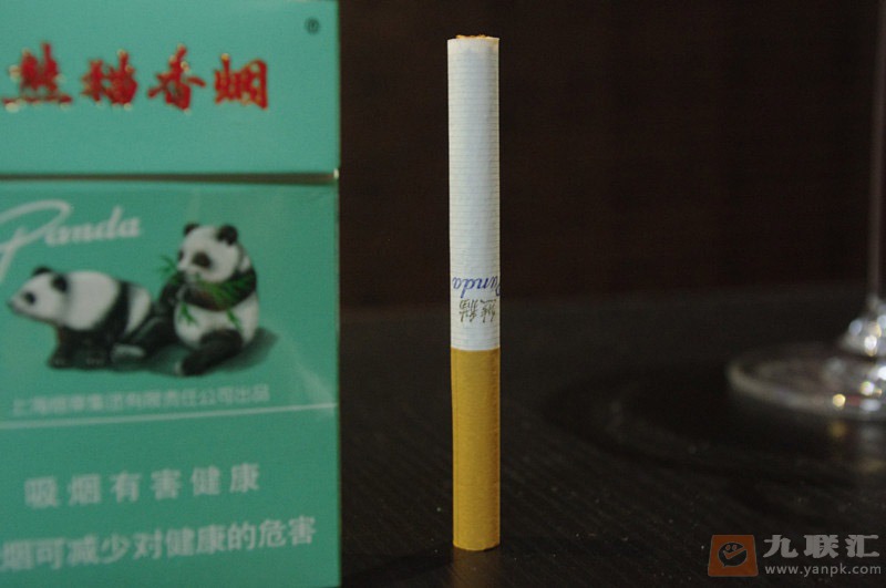 烟中之王熊猫香烟硬经典绿猫无与伦比的美丽