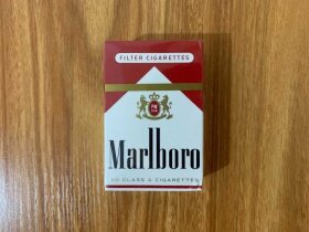 万宝路(硬红短美产免税)