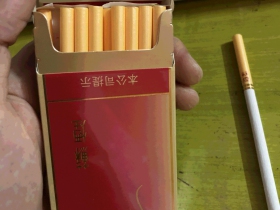 美宜家买的苏烟细支出口版,就是感觉抽起来吸阻很大,像假烟, 以前也没