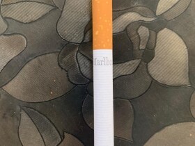 万宝路(硬红亚太免税)