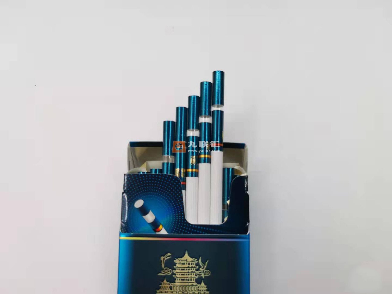 黄鹤楼涡轮增压30t香烟图片及价格表一览各地多少钱一包黄鹤楼视窗