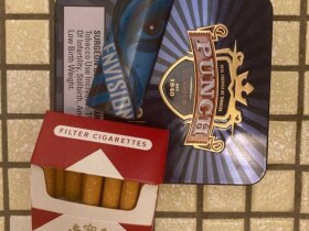 万宝路(硬红短支美产加税版)