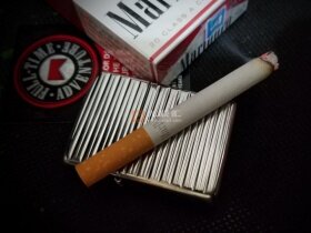 万宝路(硬红美短美税版)