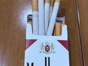 万宝路(硬红短美产免税)