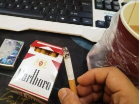 万宝路(硬红短美产免税)