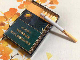 黄金叶(浓香中支)