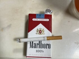 万宝路(软红100s美国免税)