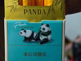 熊猫(硬经典新版)