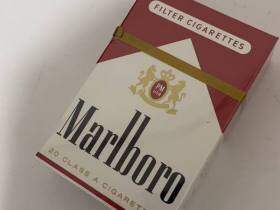 万宝路(硬红美短美税版)