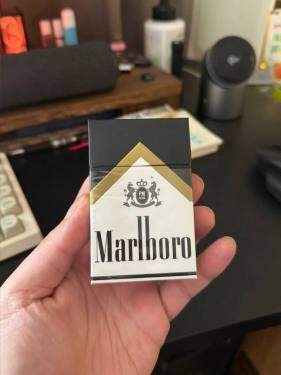 万宝路(硬黑金美版)