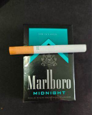 万宝路(美产午夜蓝 Midnight)