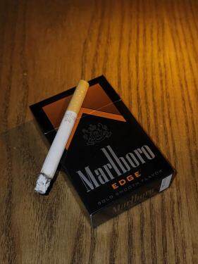 万宝路(EDGE边缘)