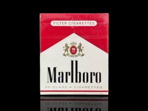 万宝路(硬红阿根廷宽版)