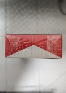 万宝路(硬红意大利免税版)
